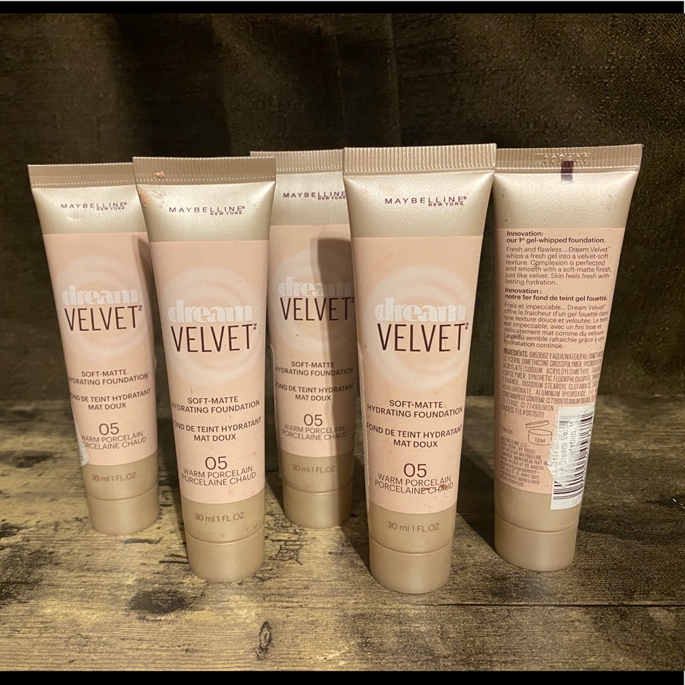 Maybelline Dream Velvet Soft-Matt Foundation